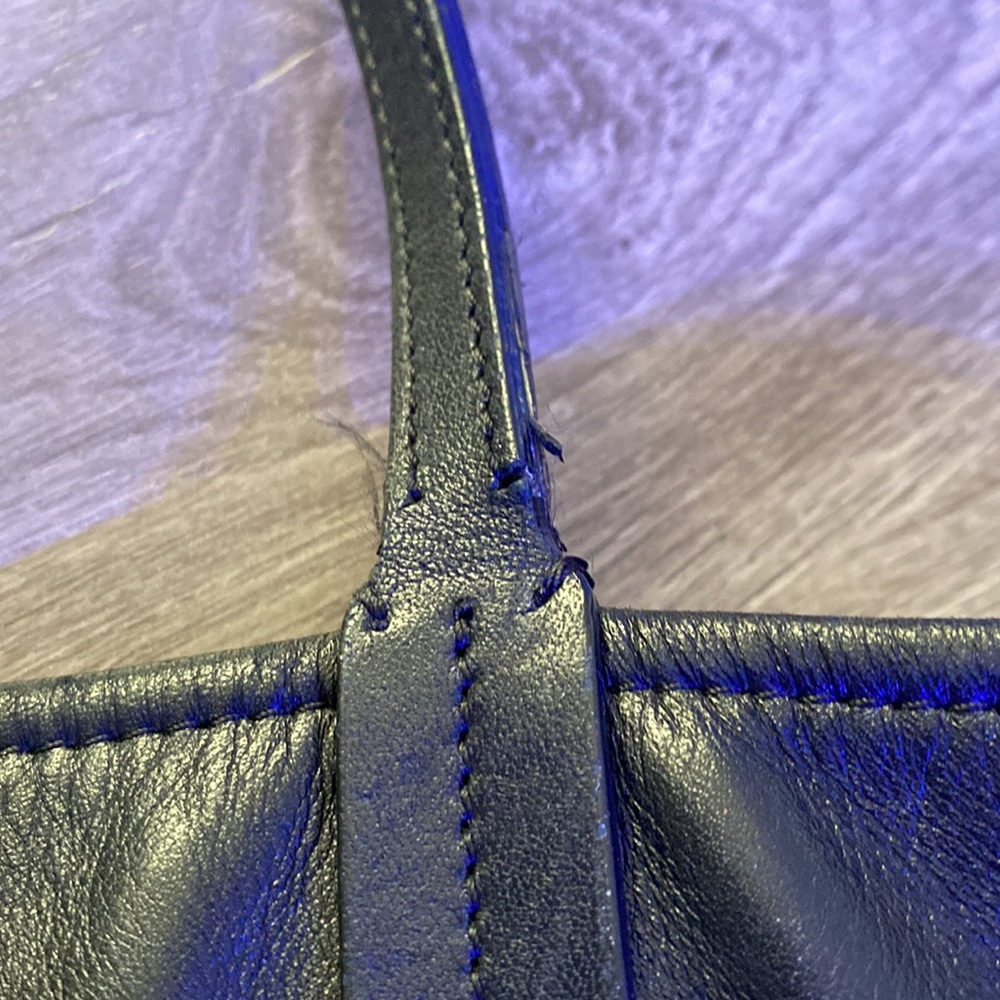 Black leather tote bag from Creatures Of Comfort - Picture 16 of 16